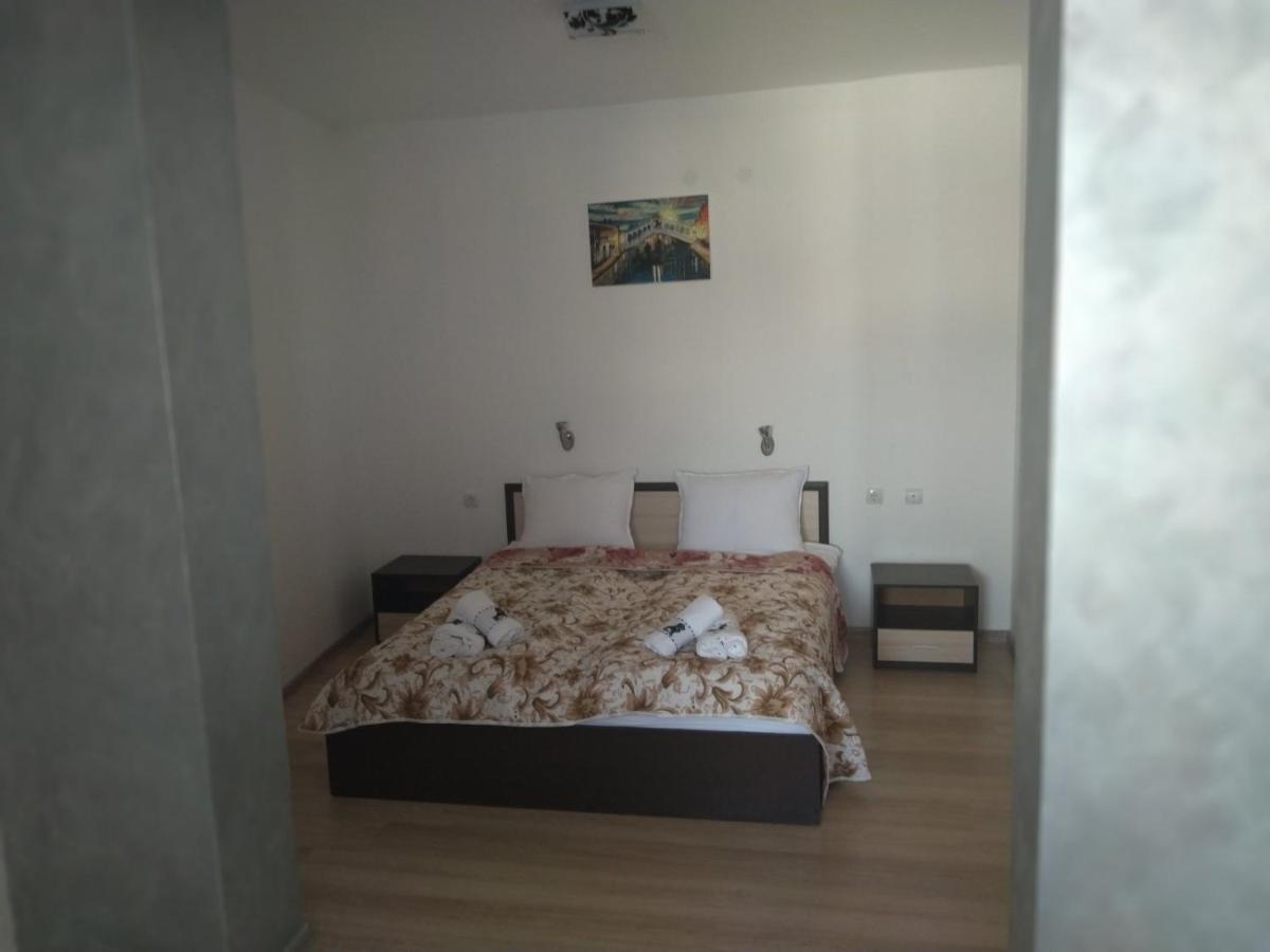 Семеен Хотел Дани Assenowgrad Exterior foto