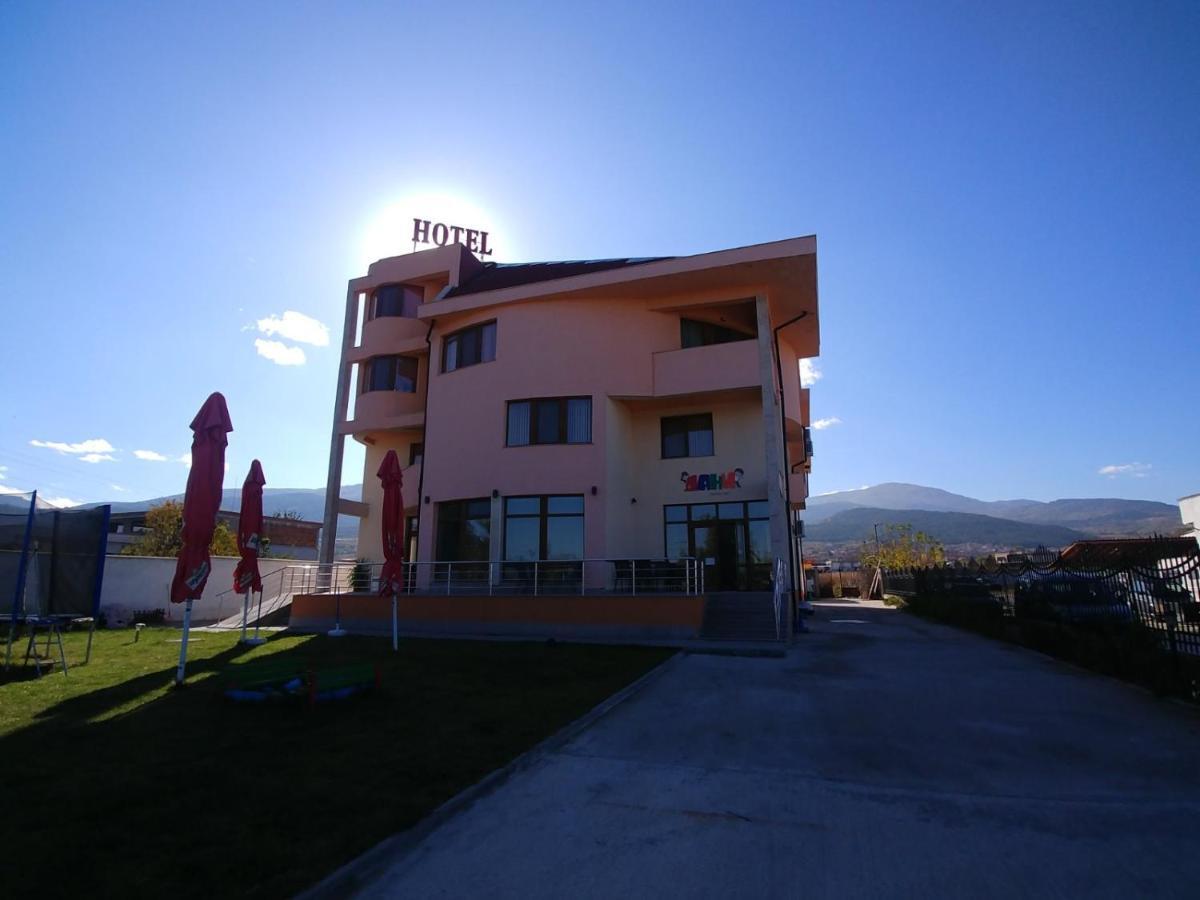 Семеен Хотел Дани Assenowgrad Exterior foto